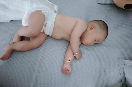 尉氏给宝宝添加辅食